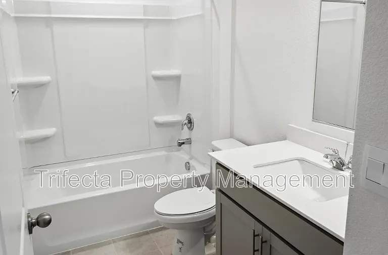 632 Thoroughbred Ln — Photo 8
