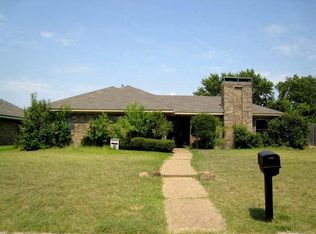 813 Autumn Lake Dr, Allen, TX 75002