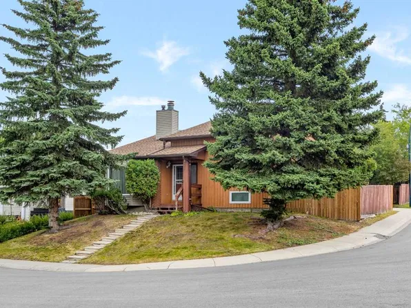 147 N Whitlock Close NE, Calgary, AB T1Y 4X2