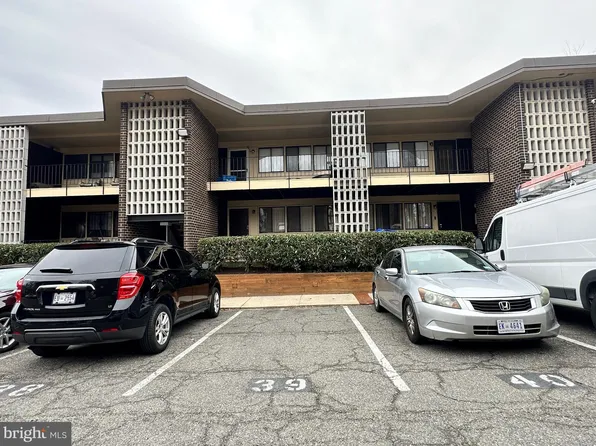 3918 Stone Gate Dr APT D, Suitland, MD 20746