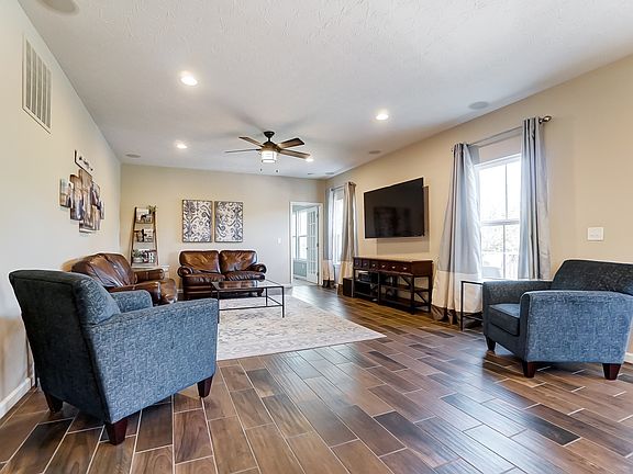 5th image of 1862 Meadowsweet Dr