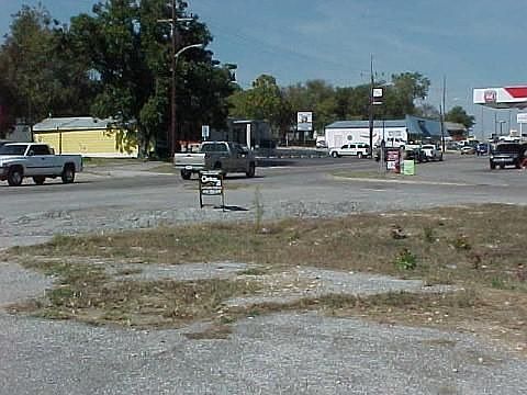 1st image of 410 N 1st St