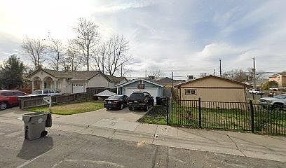 1st image of 3433 Cypress St