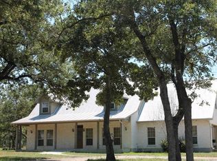 1921 Youth Haven Rd, Seguin, TX 78155