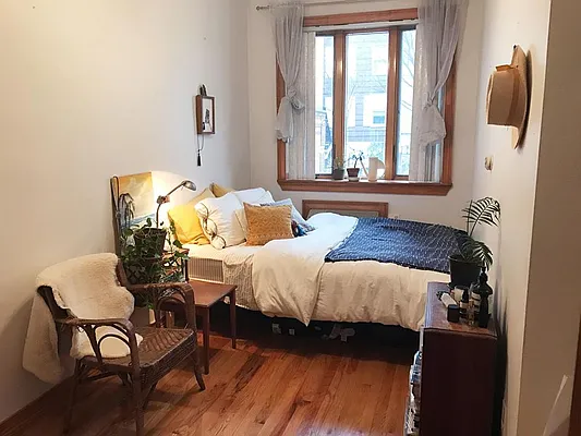Rented by Apple Exclusive Realty Inc | media 21