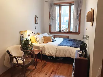 Rented by Apple Exclusive Realty Inc