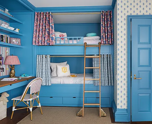 Sold by Douglas Elliman | media 21