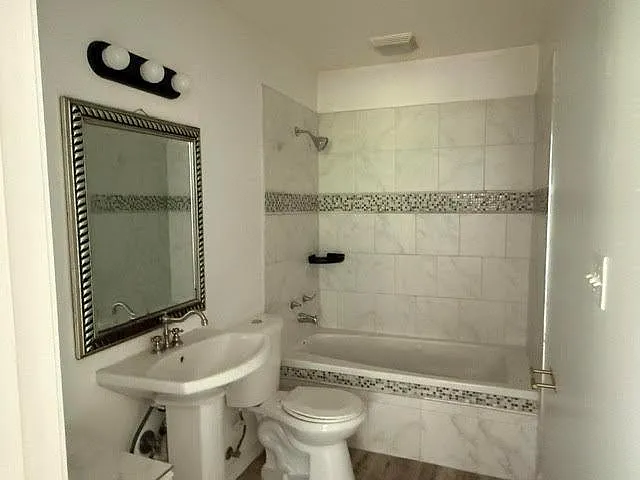 210 W James Cir — Photo 8