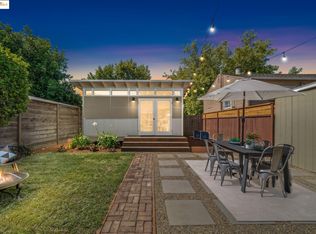 879 46th St, Oakland, CA 94608