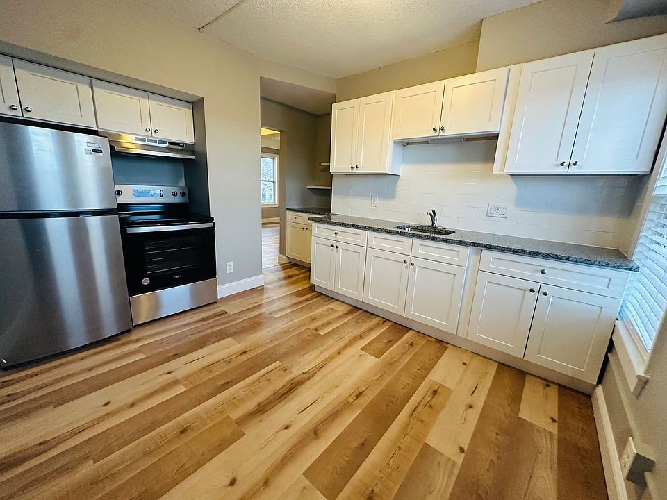 1st image of 49 Cross St #49-201-51B