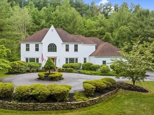 31 Lovers Ln, Southborough, MA 01772