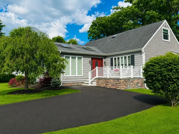52 Brilner Drive, Smithtown, NY 11787