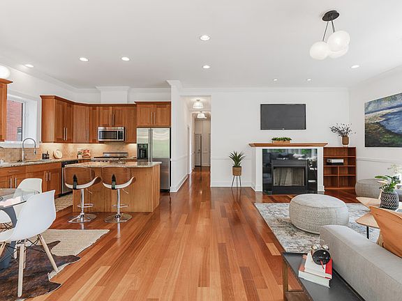 4th image of 1256 W Carmen Ave APT 3S