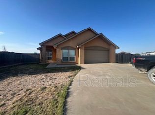 15 Flamingo Cir, Odessa, TX 79763