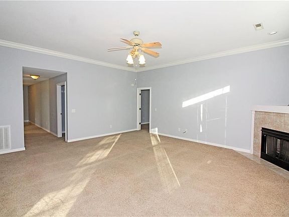 4th image of 3401 SW Carriageway Ave