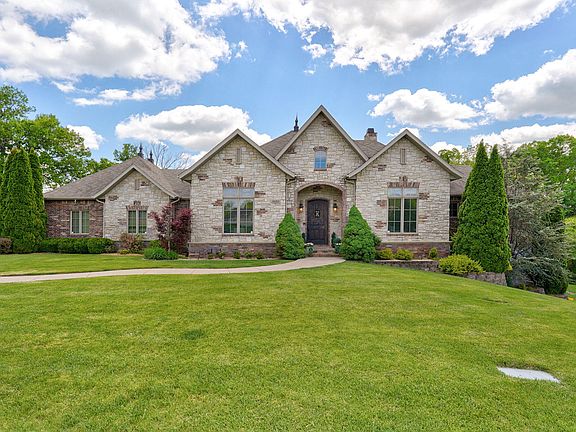 3rd image of 4682 E Stonebrook Court