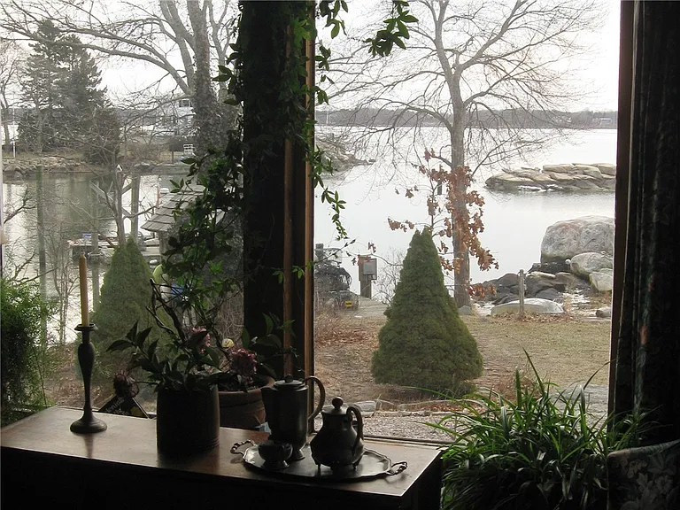 245 Cove Point Rd W — Photo 15