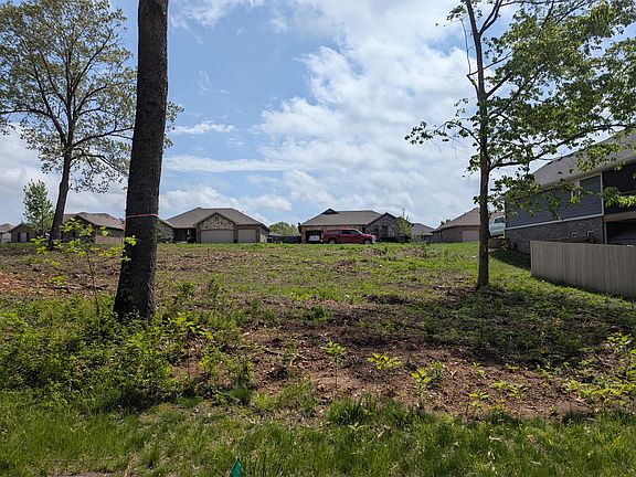 4th image of 5721 S Cloverdale Lane