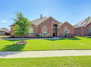 228 Chateau Ave, Kennedale, TX 76060