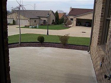 4th image of 49191 Eagle Dr