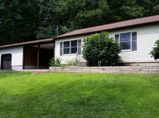 2186 Spring Rd, Dingmans Ferry, PA 18328