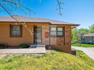 9225 E 53rd Ter, Raytown, MO 64133