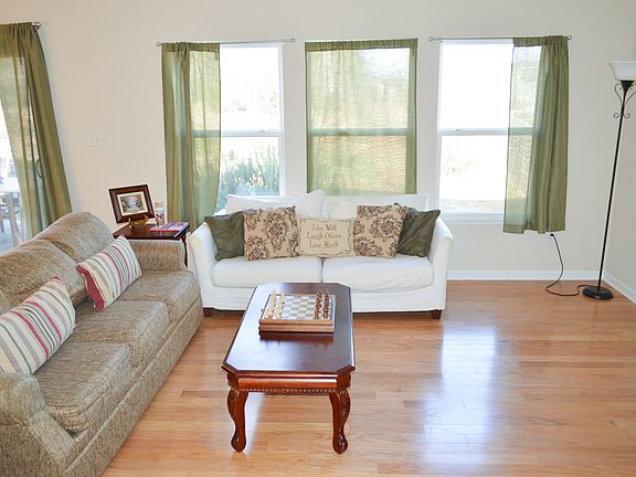 2nd image of 15743 Normans Landing Dr