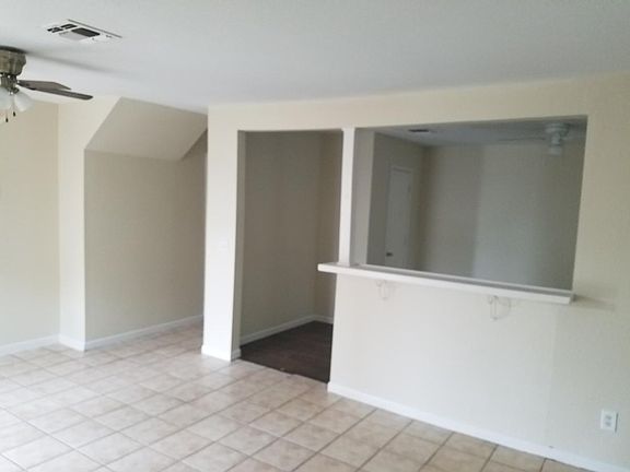 2nd image of 7589 Windsor Oaks