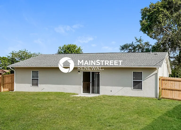 1722 Elmhurst Cir S #E — Photo 15