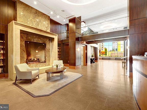 3rd image of 11990 Market St Unit 818