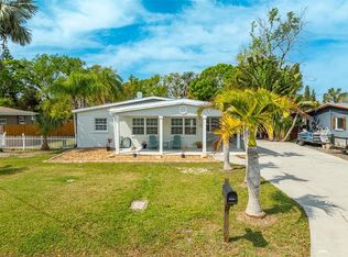 711 Bayshore Dr, Tarpon Springs, FL 34689