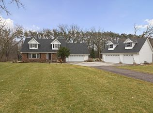 6109 Chippewa Trl, North Branch, MN 55056