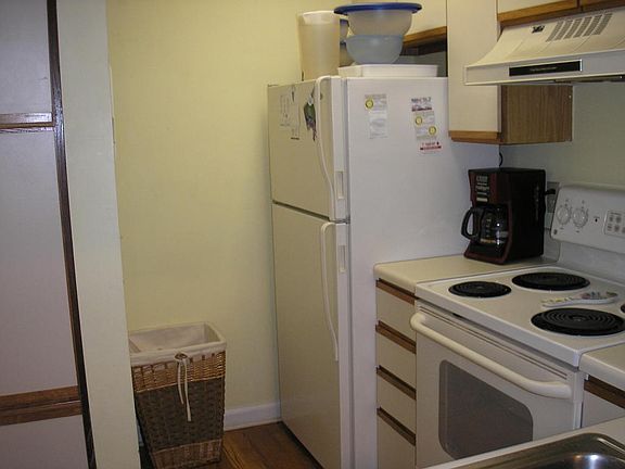 3rd image of 312 Westlake Ct #312