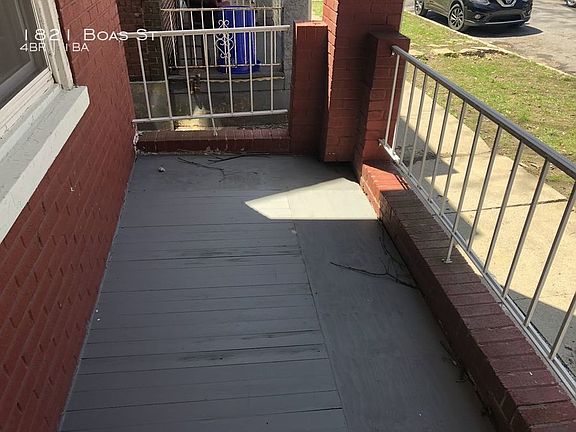 2nd image of 1821 Boas St