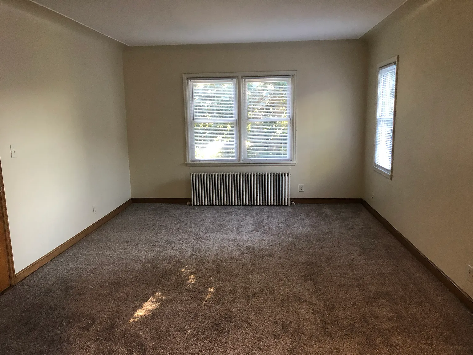 1 bed, 800 sqft, $1,300 — Photo 3