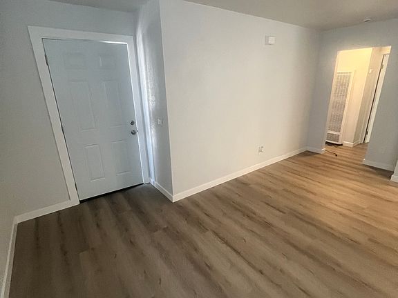 5th image of 4879 Franklin Ave