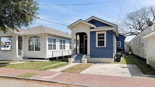 Building Photo - 457 Sala Ave