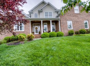 5001 Preston Park Dr, Kingsport, TN 37664