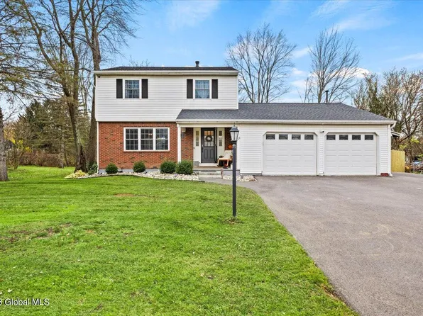 89 Hays Road, East Greenbush, NY 12061