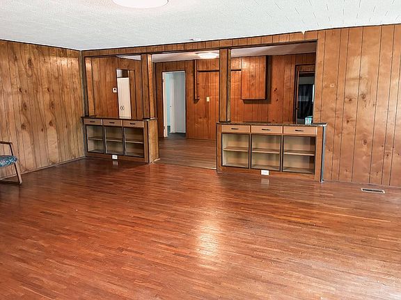 5th image of 209 W Bagby St