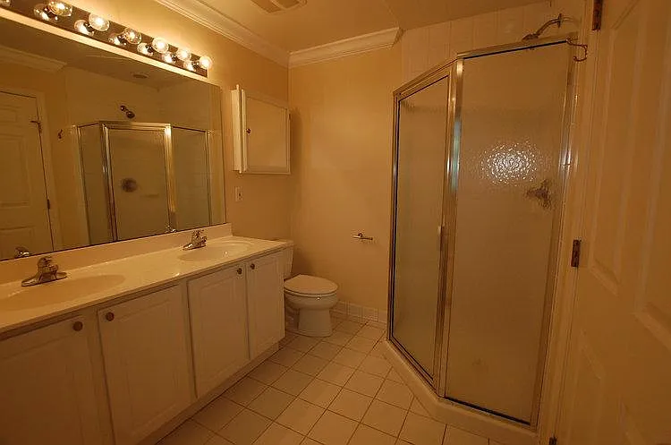 3450 Golden Ave #6 — Photo 12