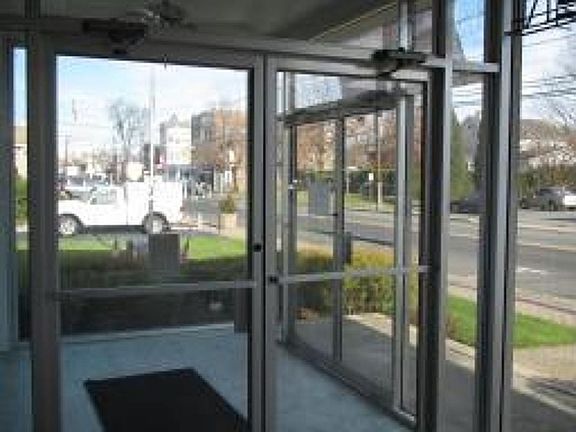 5th image of 45 Franklin Ave