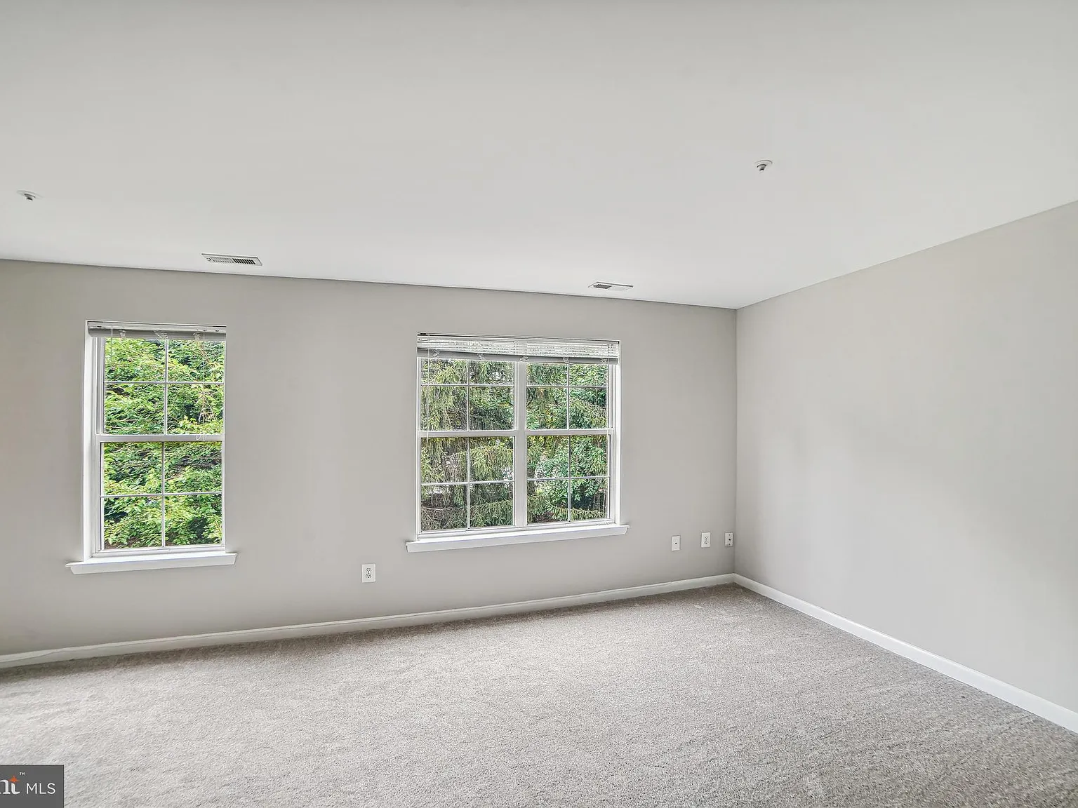 3 bed, 2.5 bath, 1440 sqft, $2,500 — Photo 4