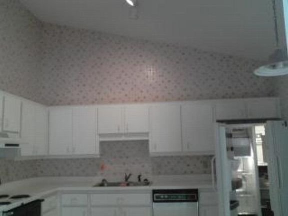 5th image of 104 Wellington Dr