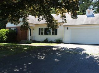 170 Corbin Rd, Hamden, CT 06517