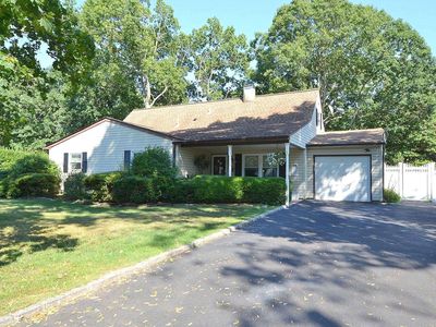 19 Westcliff Drive, Mount Sinai, NY, 11766