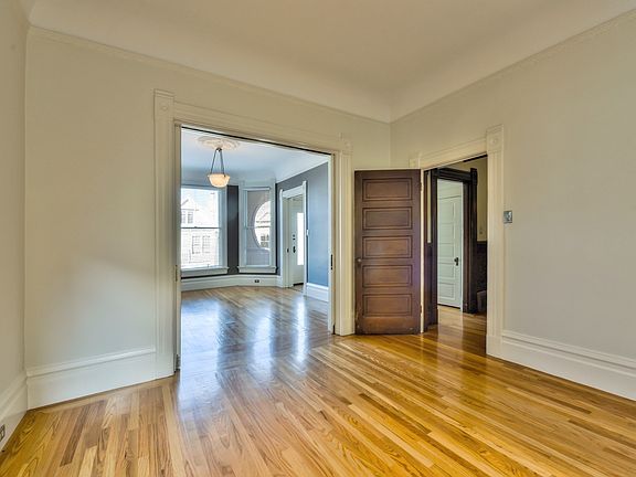5th image of 573 Liberty St