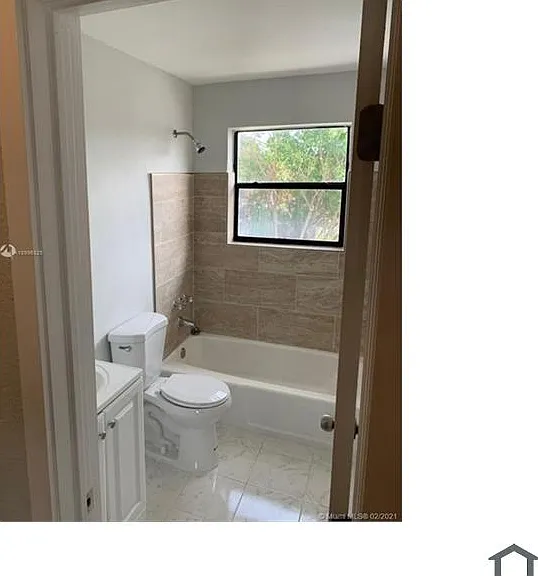 958 NW 24th Ave — Photo 7