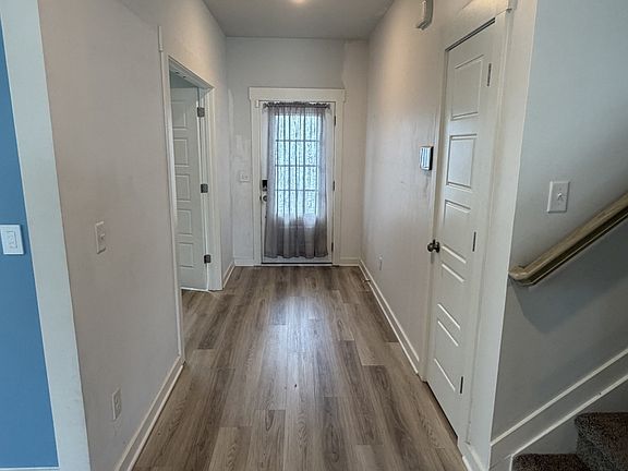 5th image of 409 Wind Dance Dr