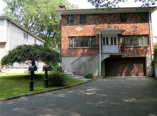 33 Clifford Pl, Harrison, NY 10528